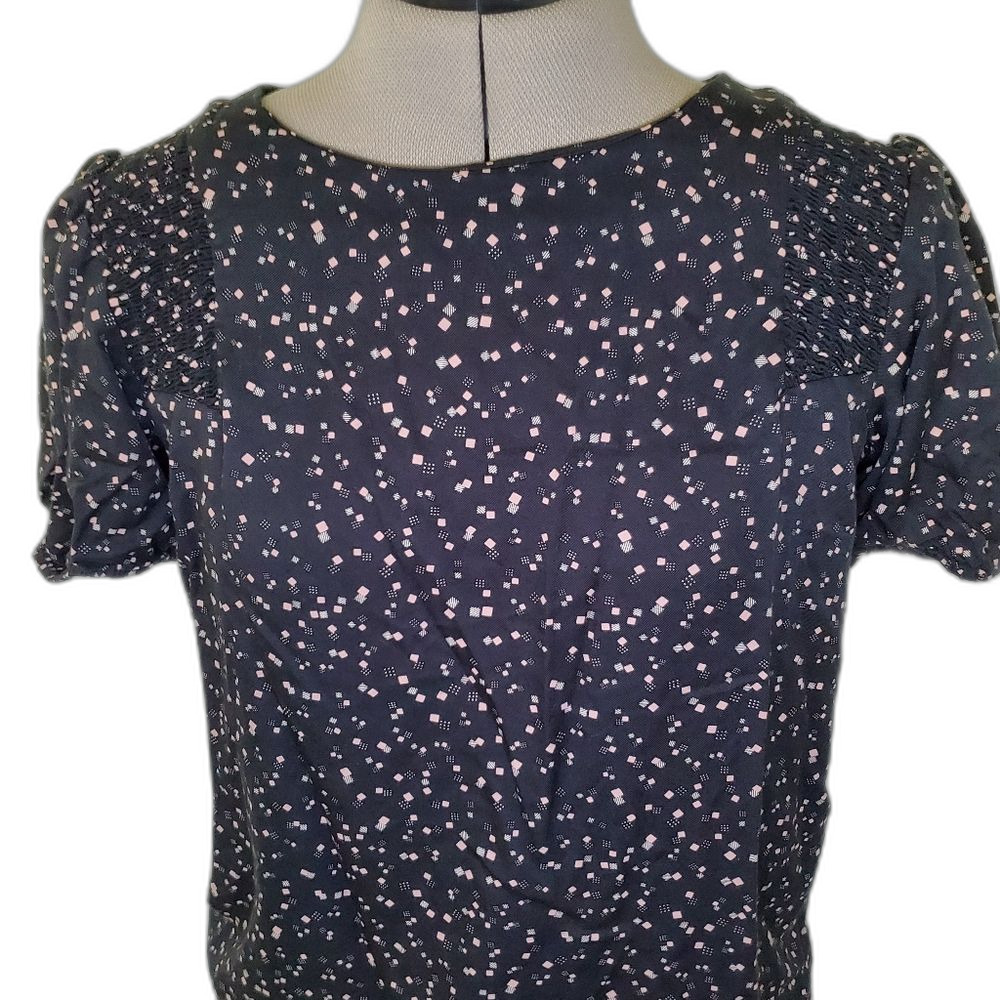 Van Heusen Blouse Women's Small Blue Pink Cream Short Sleeve Shirt Key Hole Top